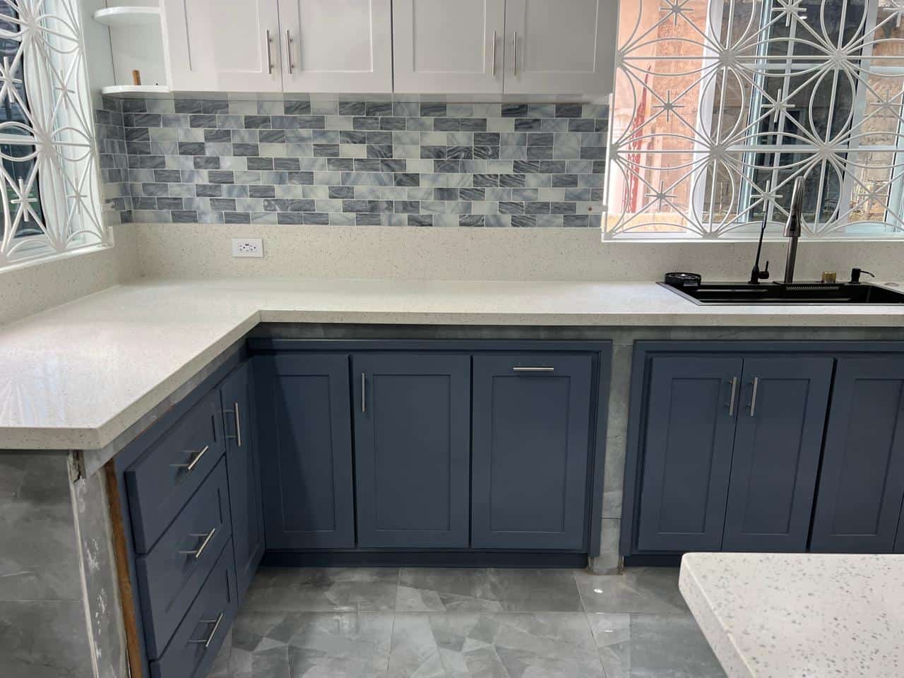 Double Colour Cupboard 1